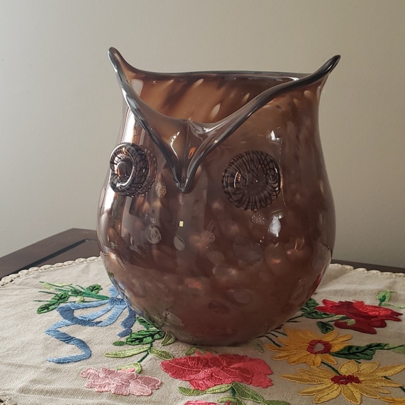 Blown glass owl vase - Picture 1 of 5